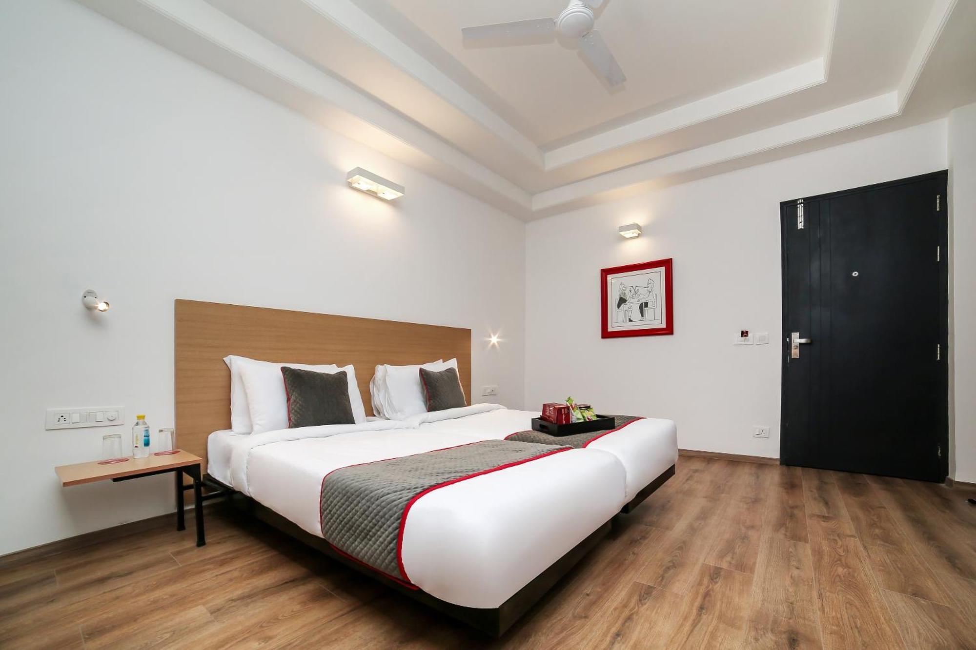 Hotel Collection O Townhouse 069 à Gurgaon Extérieur photo