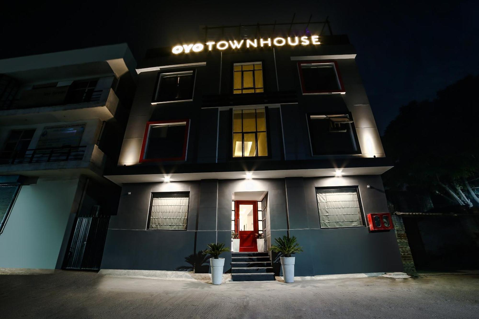 Hotel Collection O Townhouse 069 à Gurgaon Extérieur photo