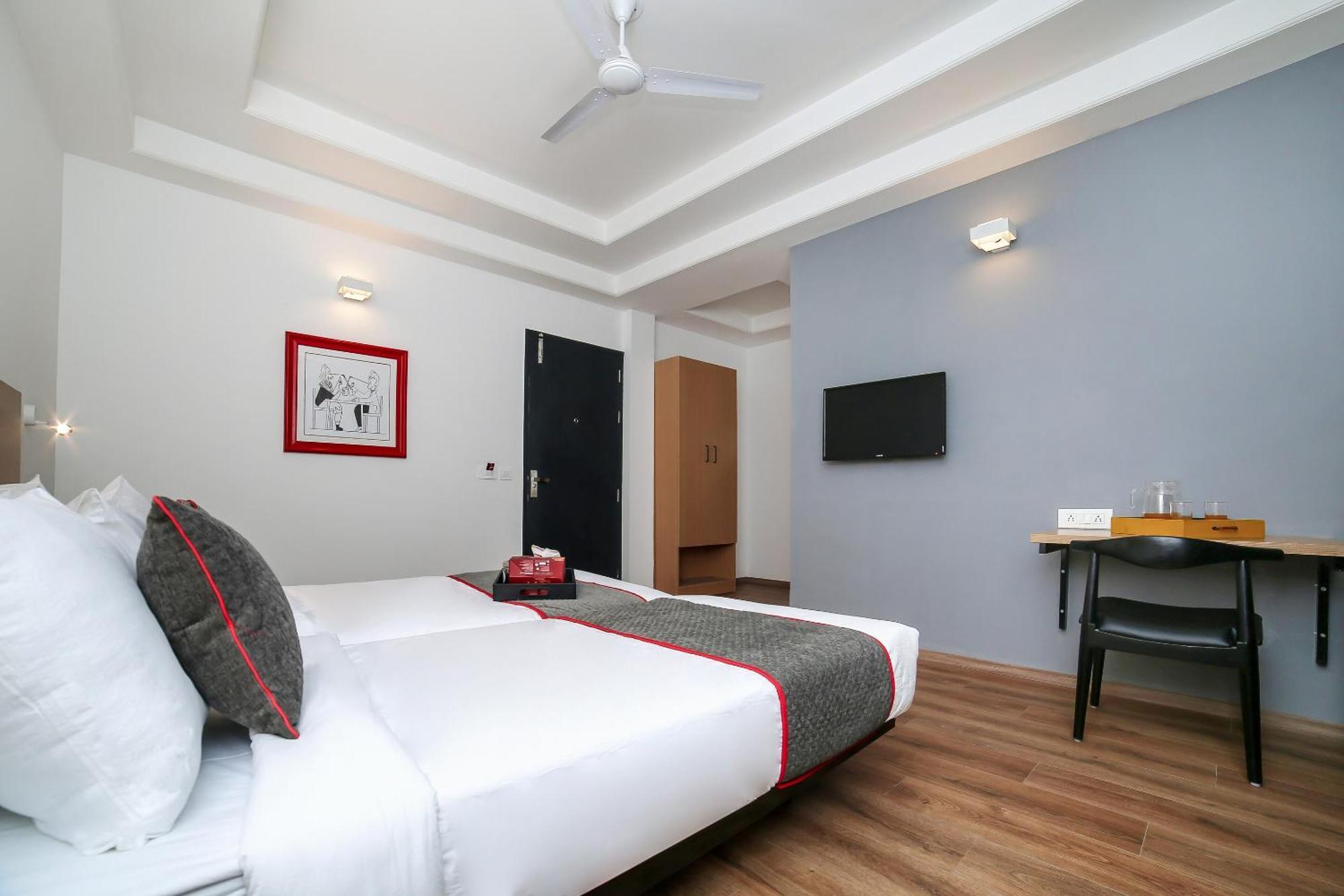 Hotel Collection O Townhouse 069 à Gurgaon Extérieur photo